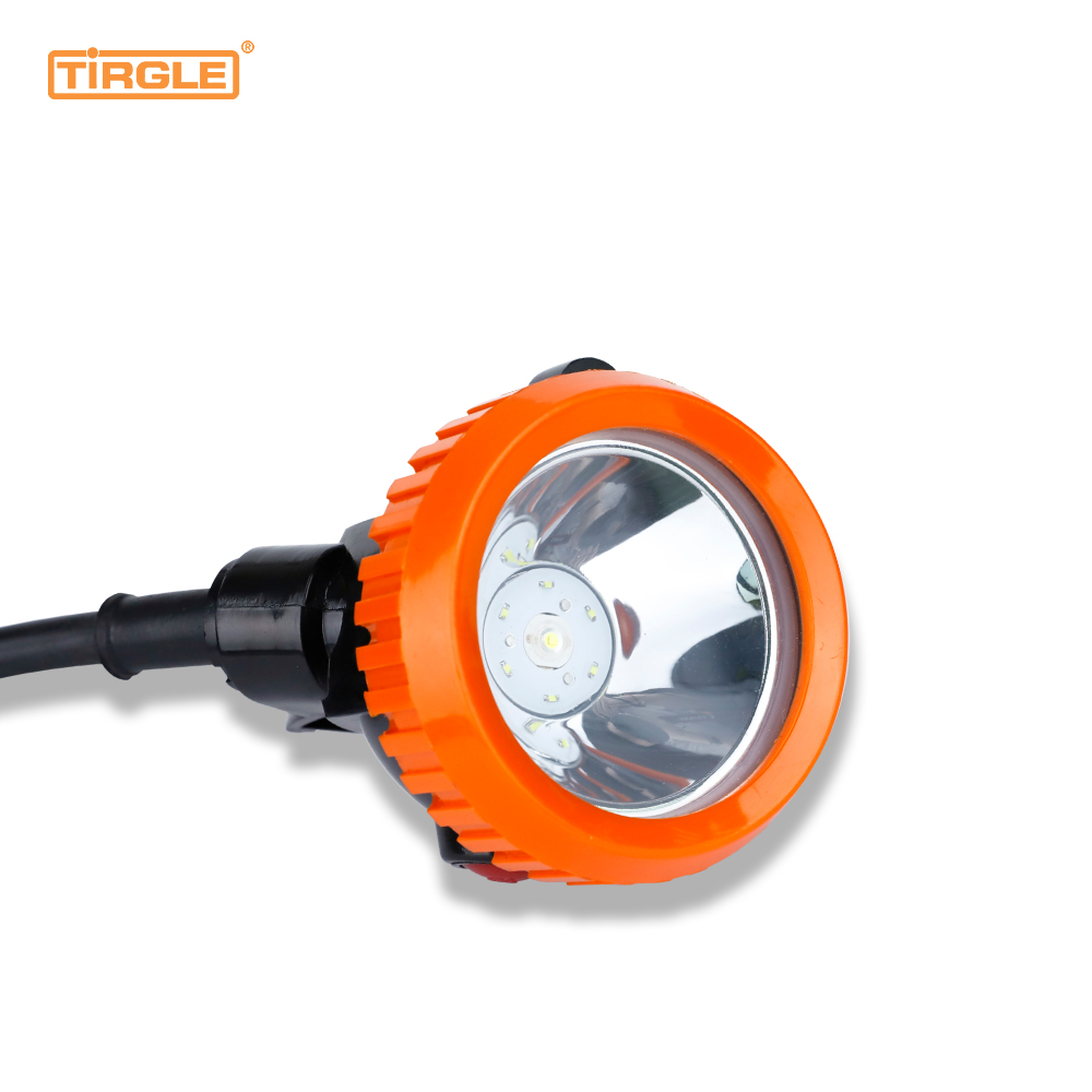 TL-103 1LED3W Oppladbart hus i ett stykke håndholdt spotlight elektrisk minelampe